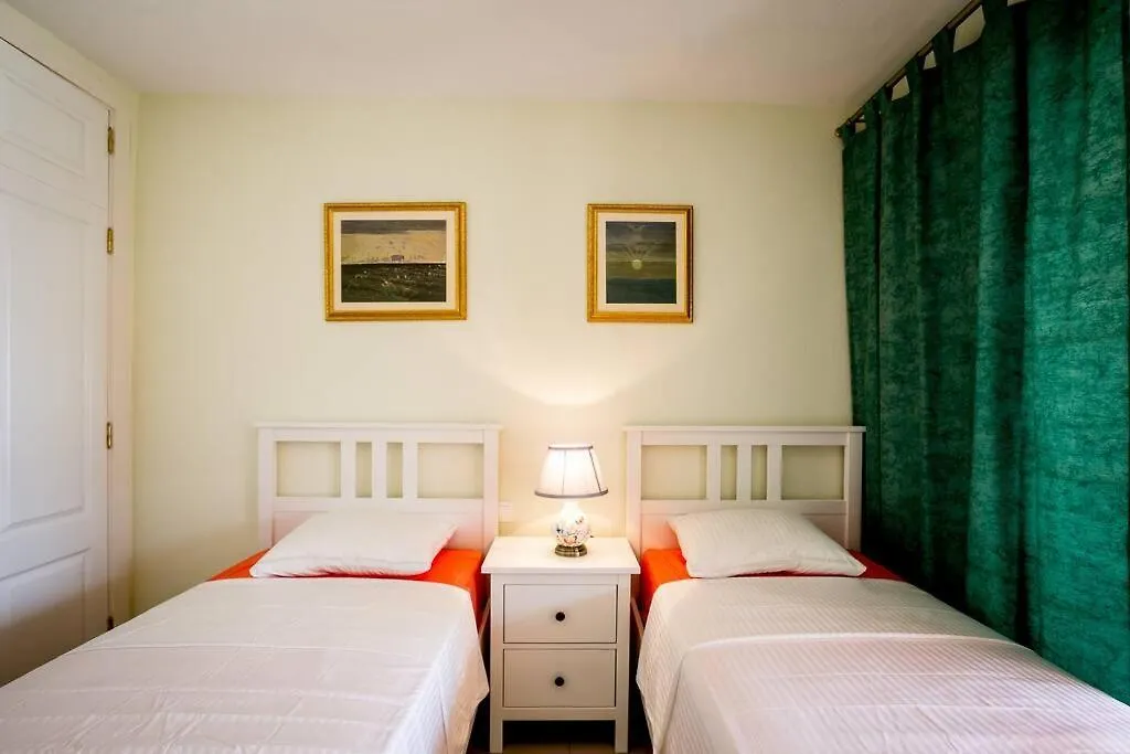 El Veril Del Duque 2 Bedroom Apartment With A View 阿德耶
